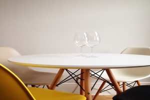 Mesa e cadeira Charles Eames Eiffel